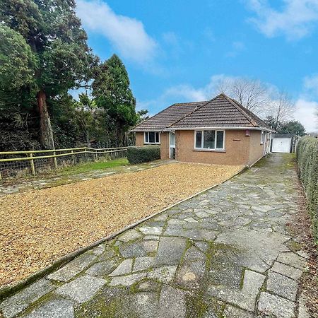 The Lockett Wonderful Large Bungalow Plympton, Plymouth Free Parking By Staystaycations Dış mekan fotoğraf