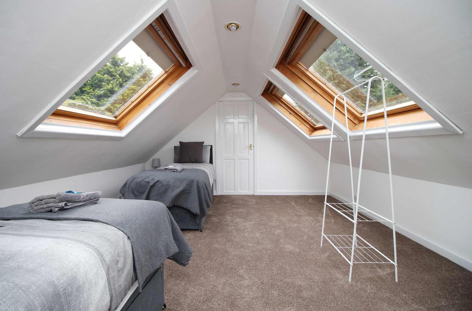 The Lockett Wonderful Large Bungalow Plympton, Plymouth Free Parking By Staystaycations Dış mekan fotoğraf