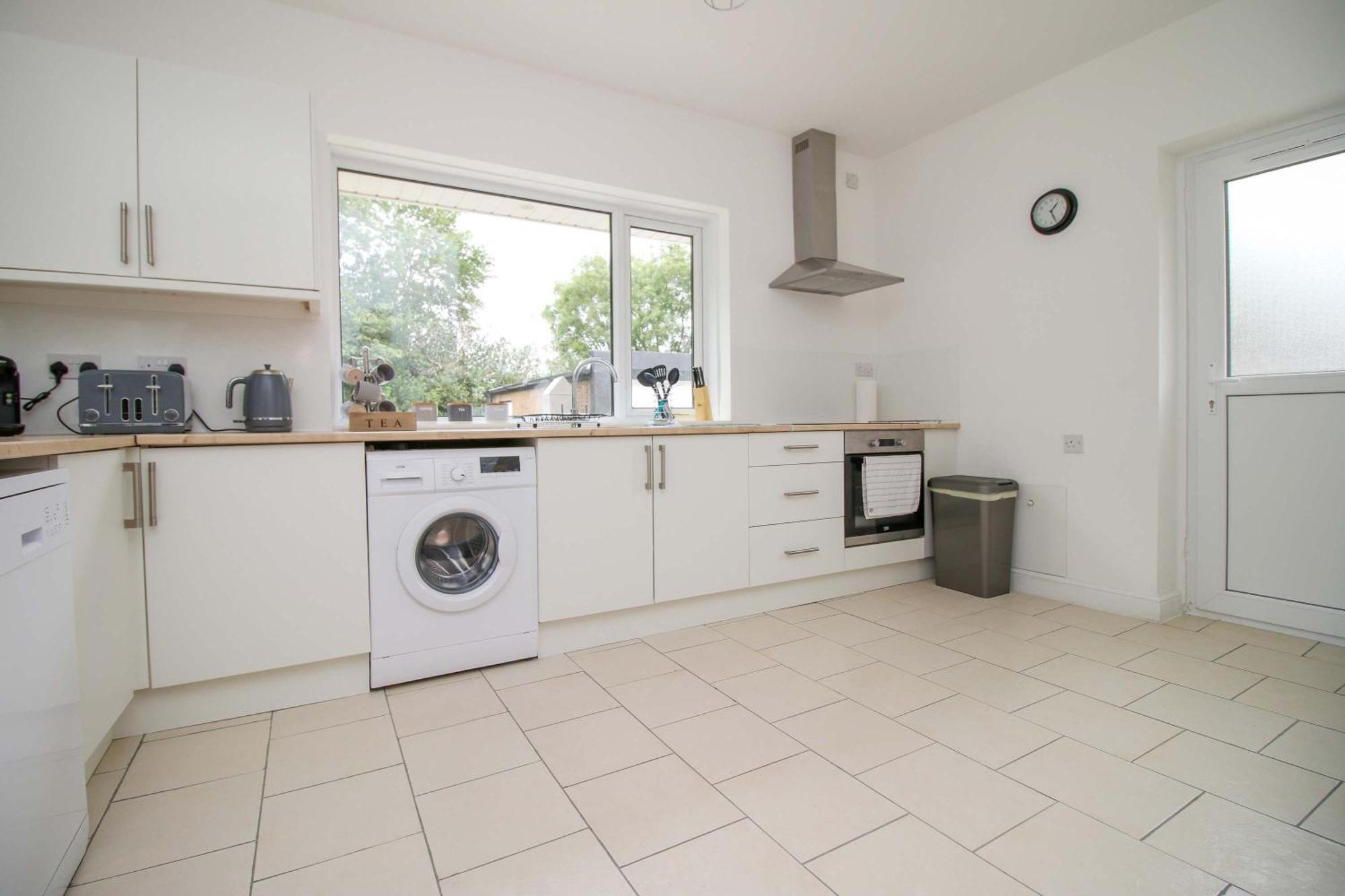 The Lockett Wonderful Large Bungalow Plympton, Plymouth Free Parking By Staystaycations Dış mekan fotoğraf