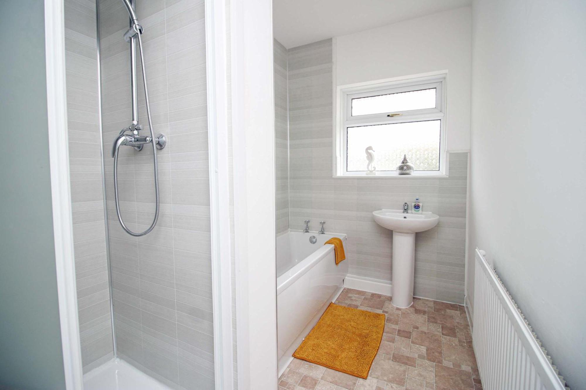 The Lockett Wonderful Large Bungalow Plympton, Plymouth Free Parking By Staystaycations Dış mekan fotoğraf